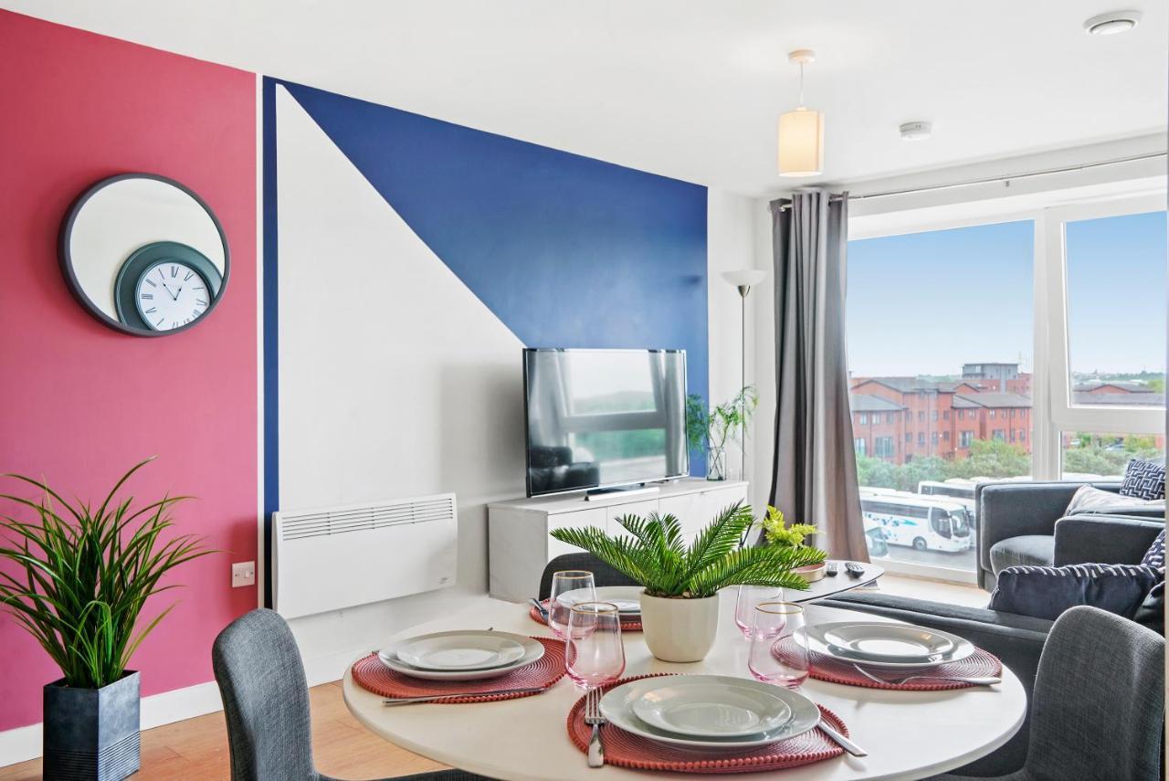 Stunning 2 Bedroom Apartment Leeds  Bagian luar foto