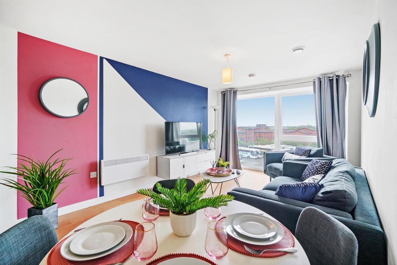 Stunning 2 Bedroom Apartment Leeds  Bagian luar foto