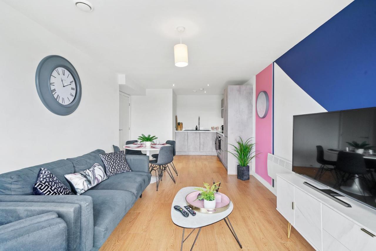 Stunning 2 Bedroom Apartment Leeds  Bagian luar foto