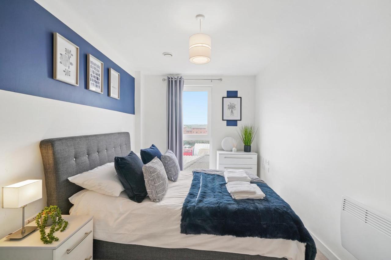 Stunning 2 Bedroom Apartment Leeds  Bagian luar foto