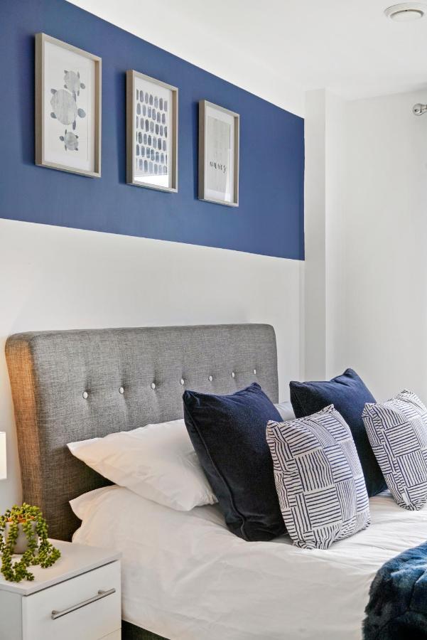 Stunning 2 Bedroom Apartment Leeds  Bagian luar foto